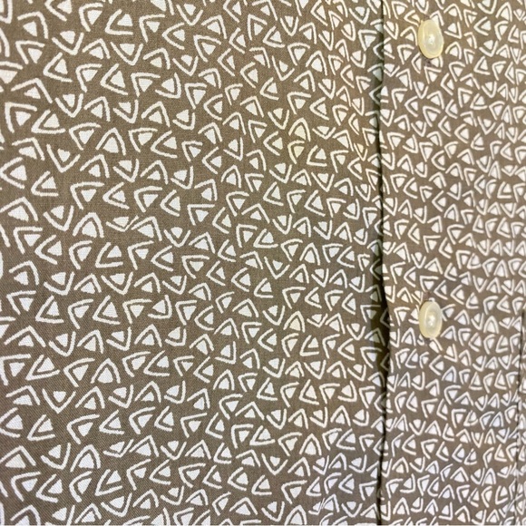 Van Heusen Men XL Olive/light tan geometric pattern short sleeve button up Shirt - Picture 5 of 6